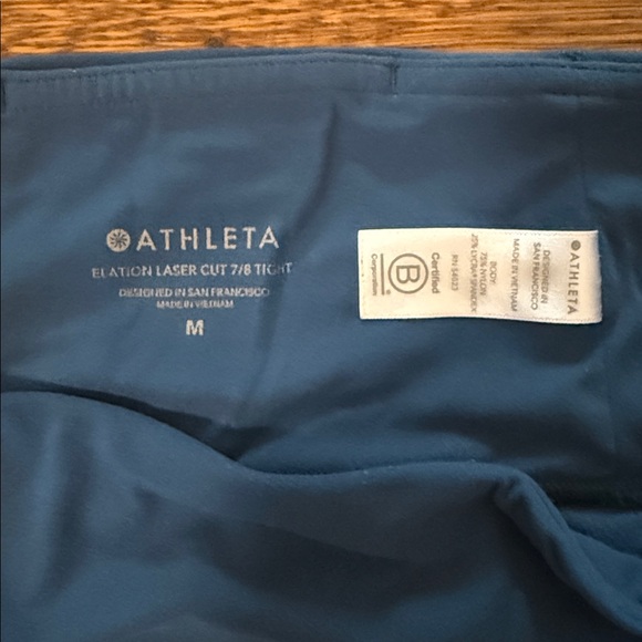 Athleta Elation Laser Cut 7/8 Tight | Size M | Teal - Picture 4 of 4